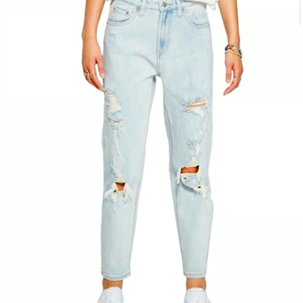 Wild Fable target Jeans | High Rise Distressed Mom Jean in Light Wash
